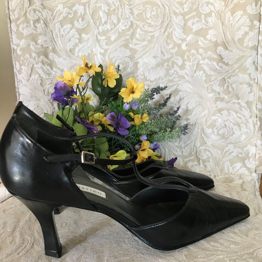 ANN MARINO BLACK LEATHER HEELS
